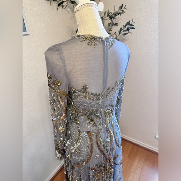 MAC DUGGAL
Long Sleeve Embellished Illusion Evening Gown size 4 - Picture 4 of 13